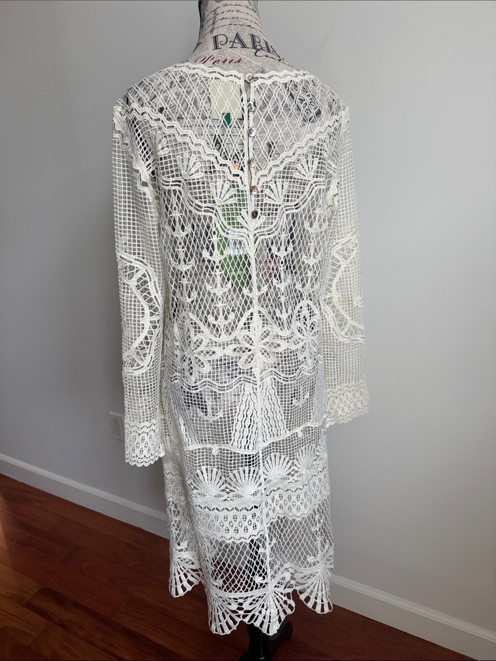 FARM Rio White Crochet Button-Back Cover-Up - Picture 3 of 6